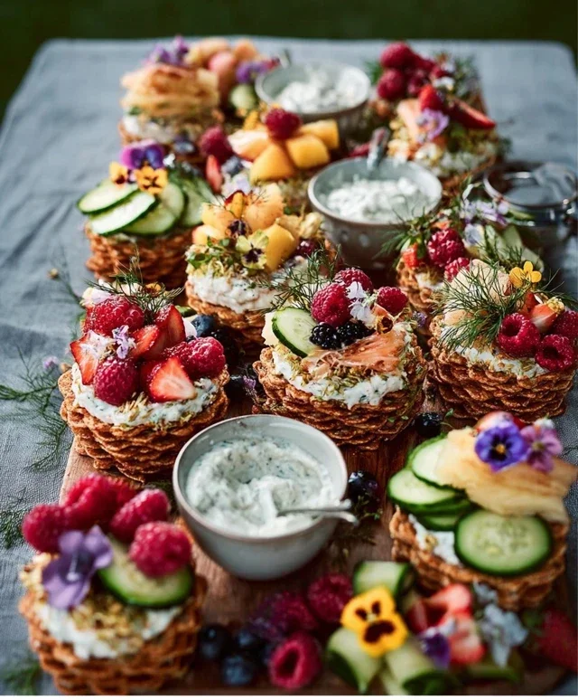 20+ Fabulous DIY Ideas To Host A Summer Garden Party