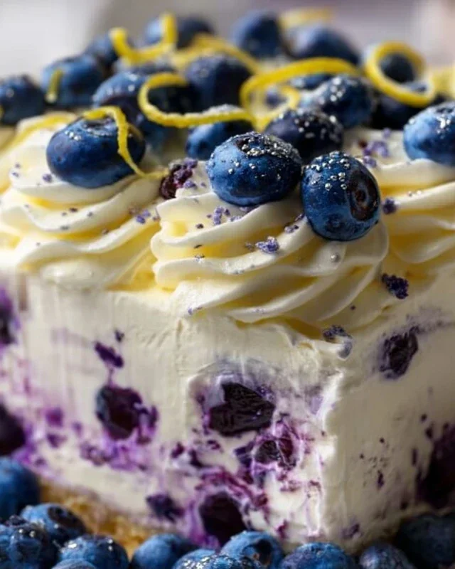 Mini Lemon Cakes With Lavender Glaze